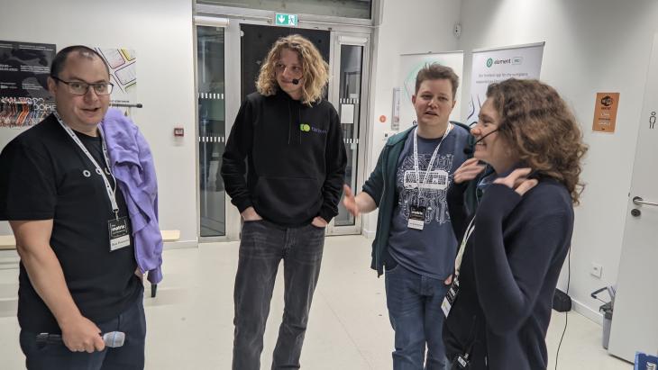 Moderator instructing Philipp, Jan & Lisa